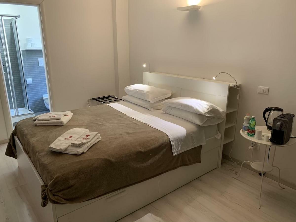 Pensión Tiburtina Suites, Roma